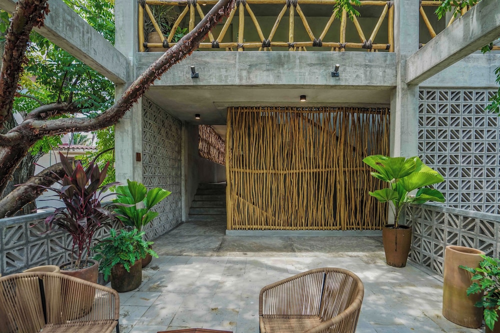 Deluxe Room 2 photo 2