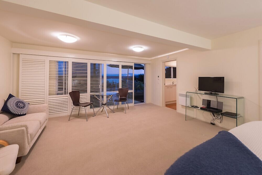 Apartment, 1 King Bed, Ocean View
