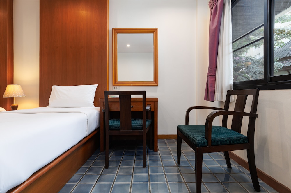 Standard Twin Room photo 2