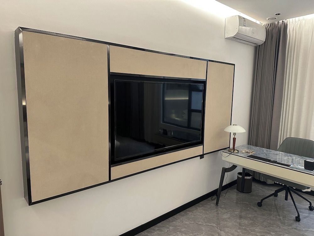 Business Room photo 2