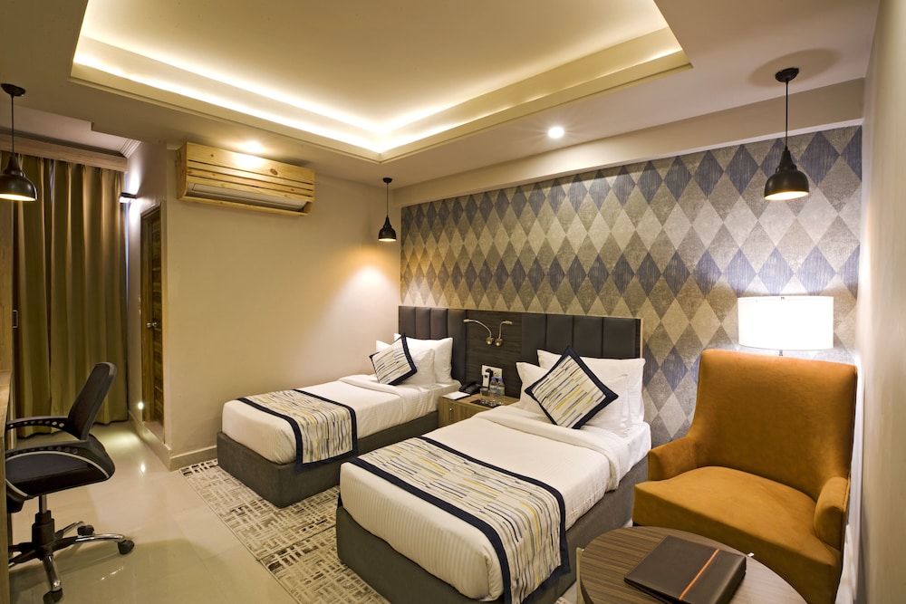 Deluxe Twin Room - Photo 1