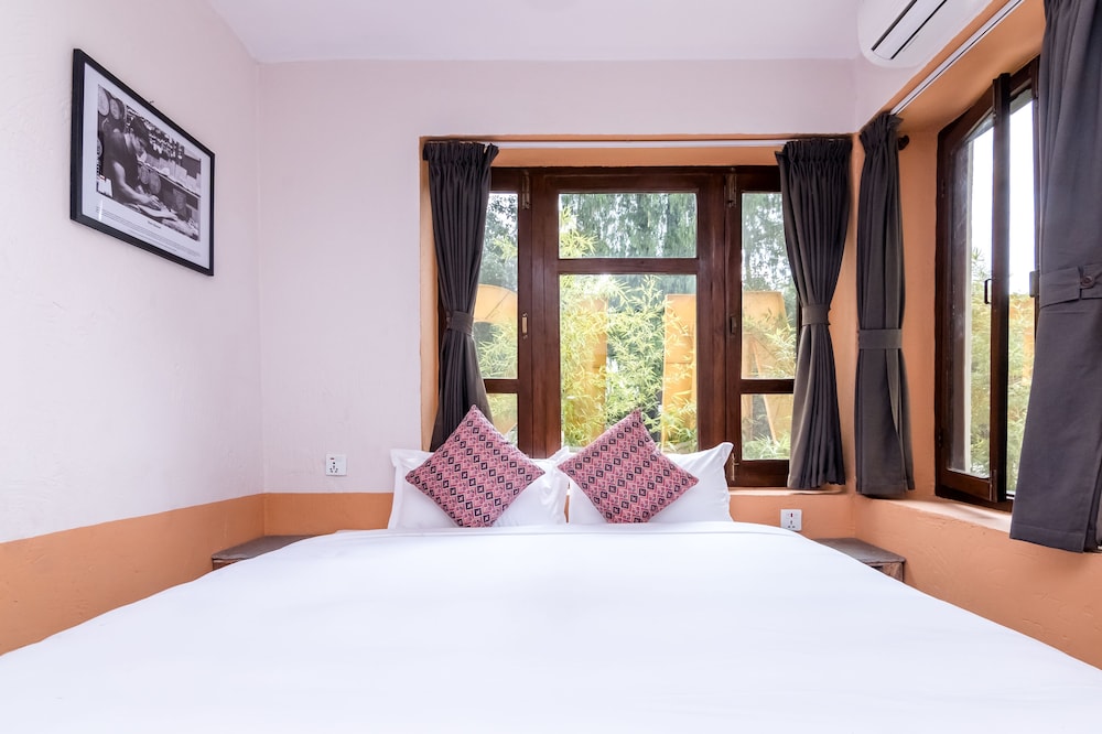 Standard Double Room, Smoking
