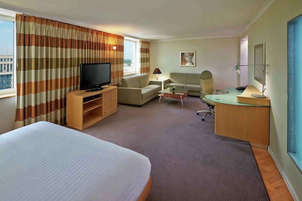 Junior Suite, 1 King Bed