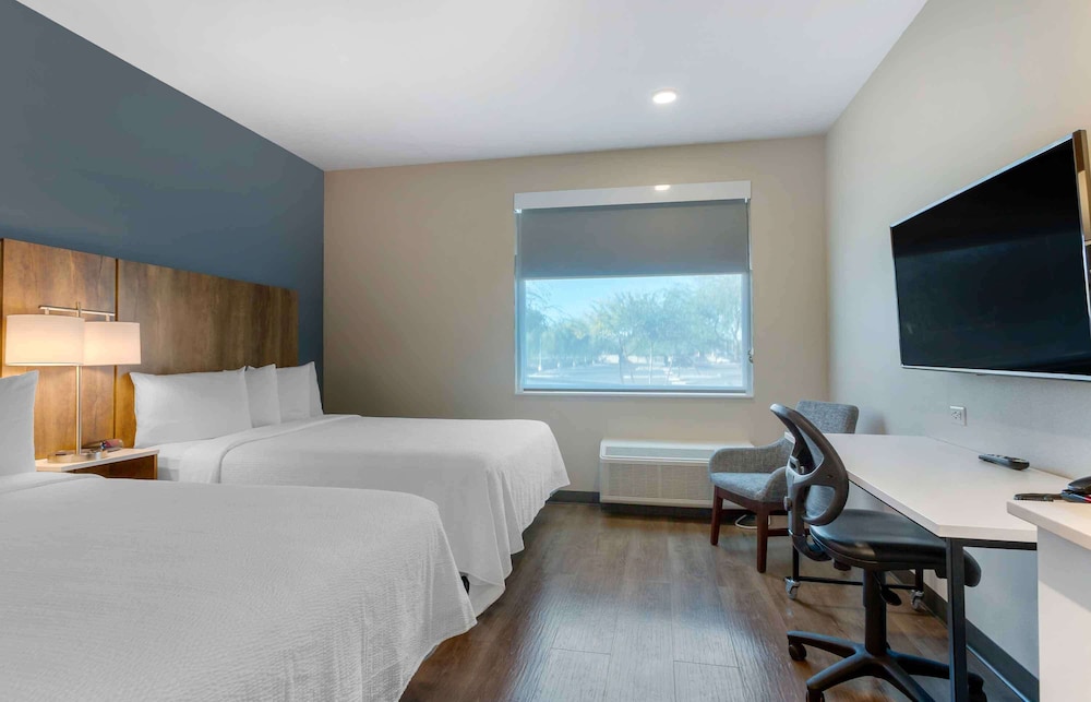 Standard Studio, 2 Queen Beds, Non Smoking, Refrigerator (Microwave) - Photo 2