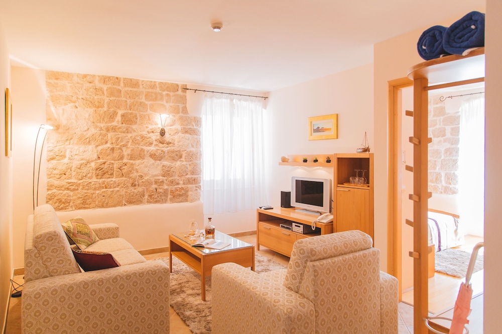 Suite, Sea View photo 1