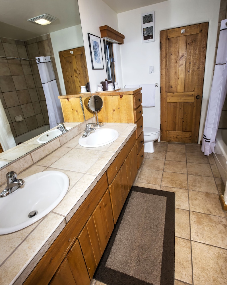 Suite, 2 Bedrooms, Mountain View photo 3