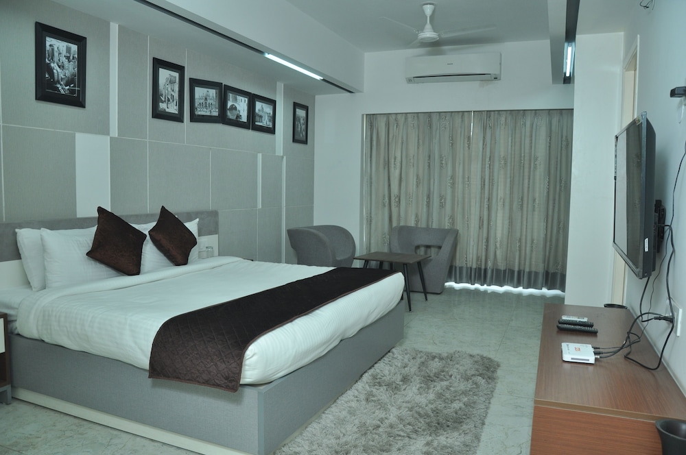 Executive Double Or Twin Room, City View