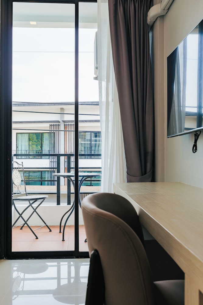 Standard Single Room, City View