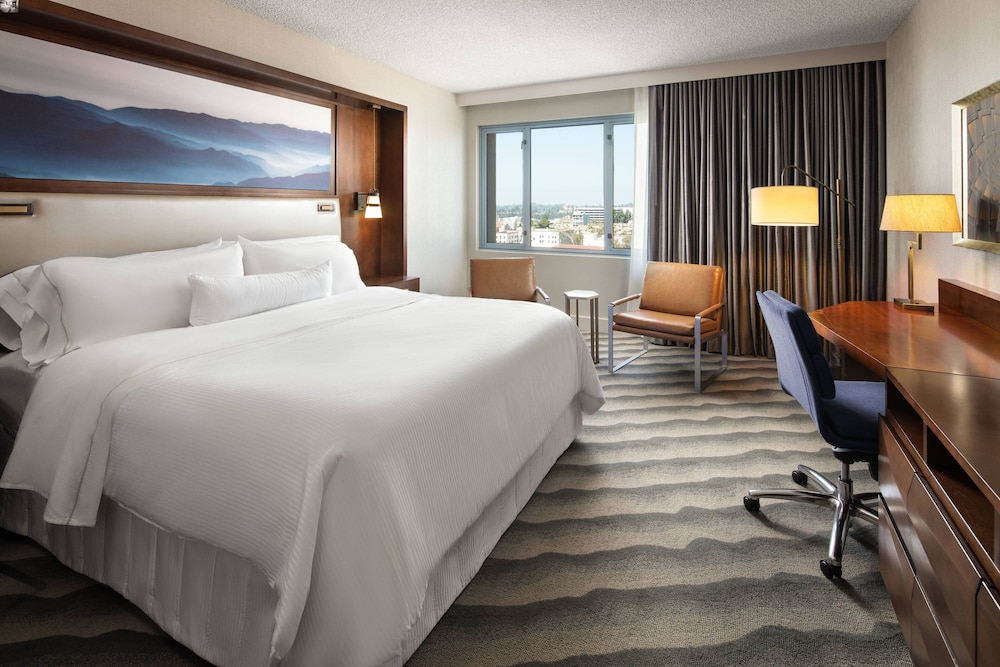 Executive Room, 1 King Bed photo 3