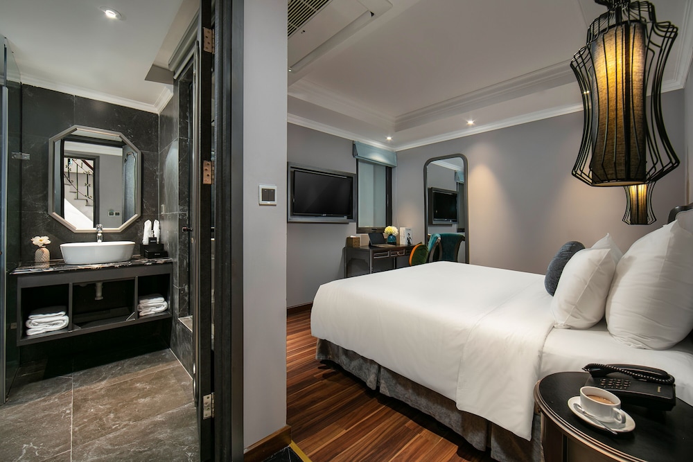 Superior Double or Twin Room photo 2