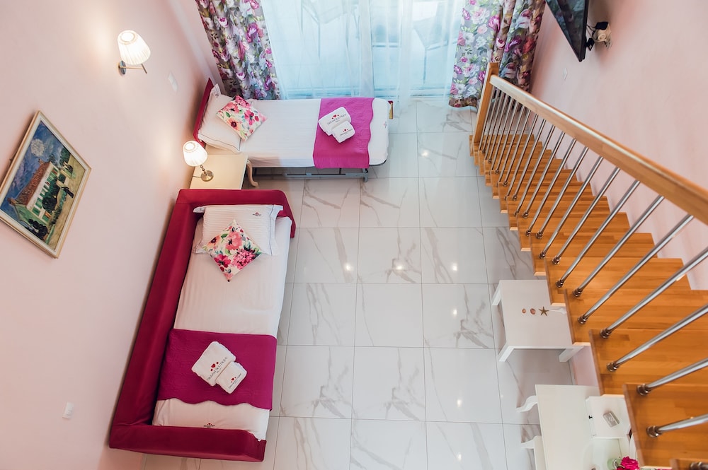 Luxury Suite Split Level photo 3