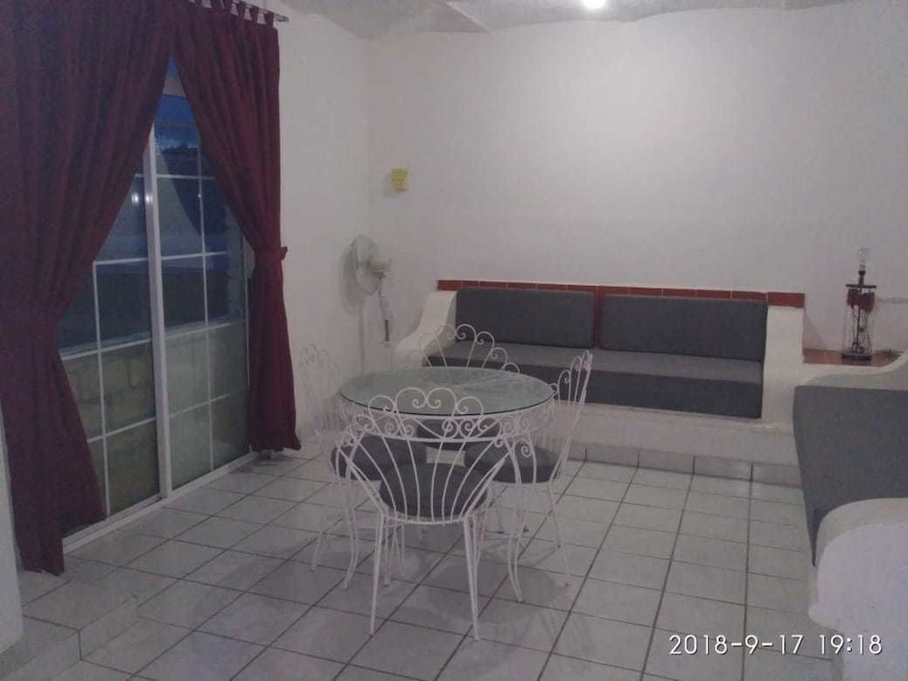 Family Apartment photo 2