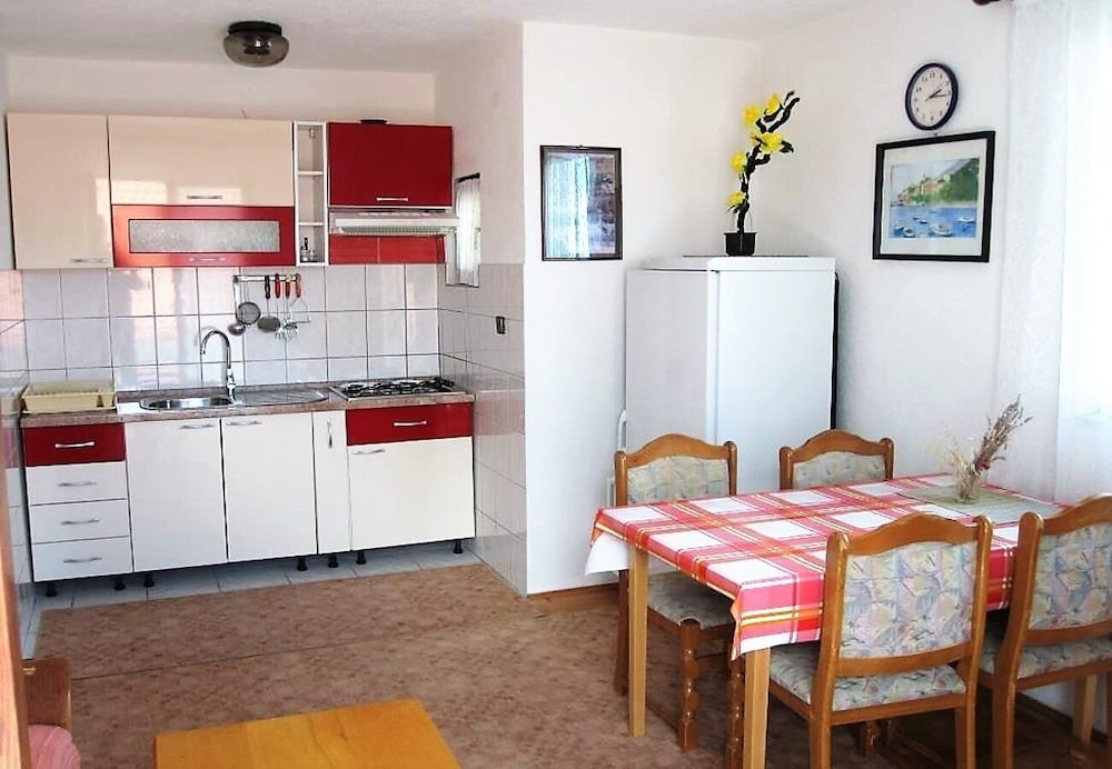 Apartment (Šera - 50 m from beach - A2(4+1))