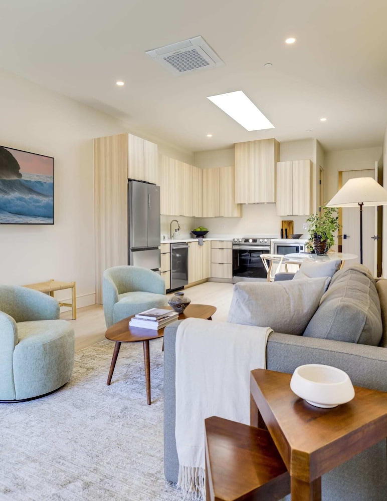 Premium Apartment, 2 Bedrooms, City View photo 2