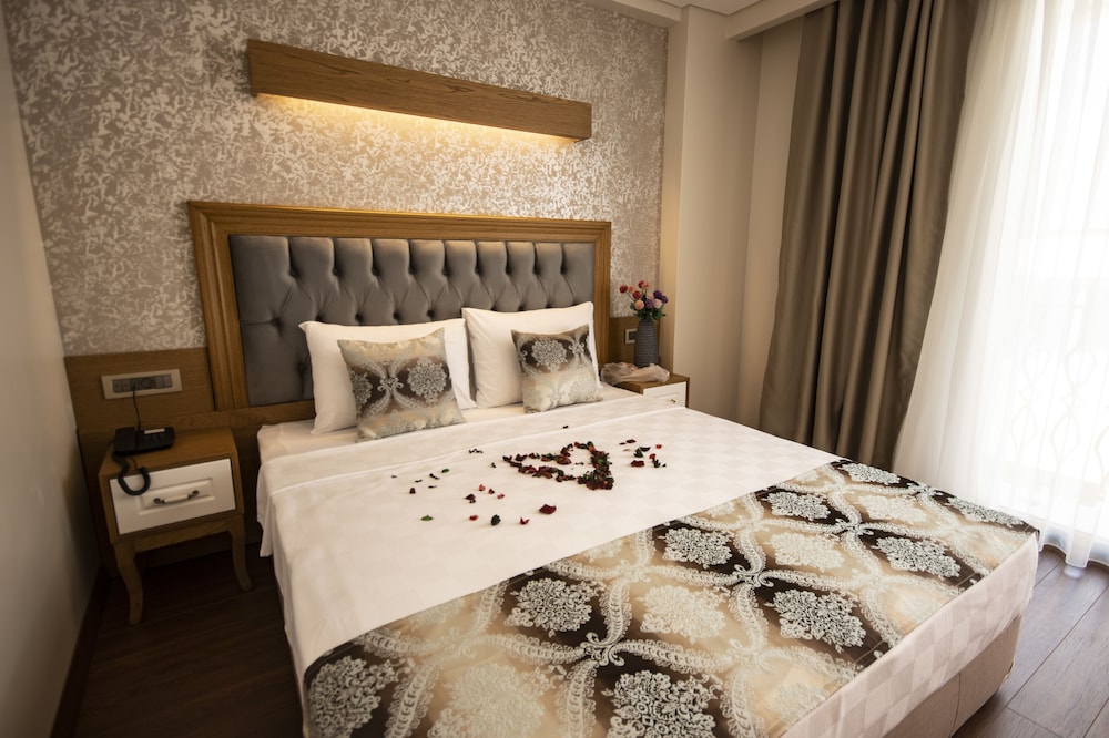 Standard Double or Twin Room photo 3