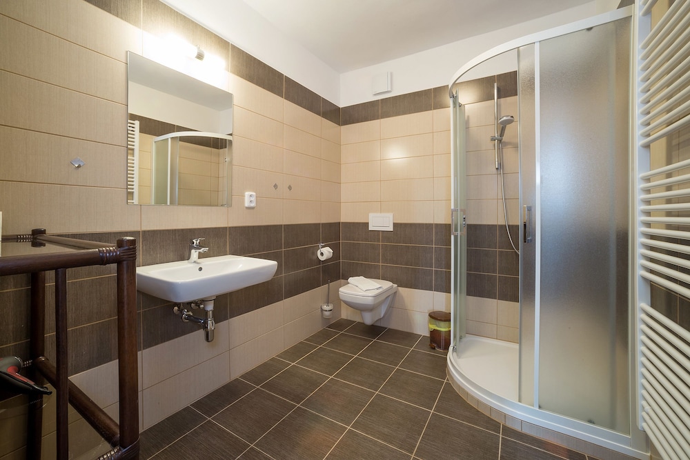 Standard Suite, 2 Bedrooms photo 3