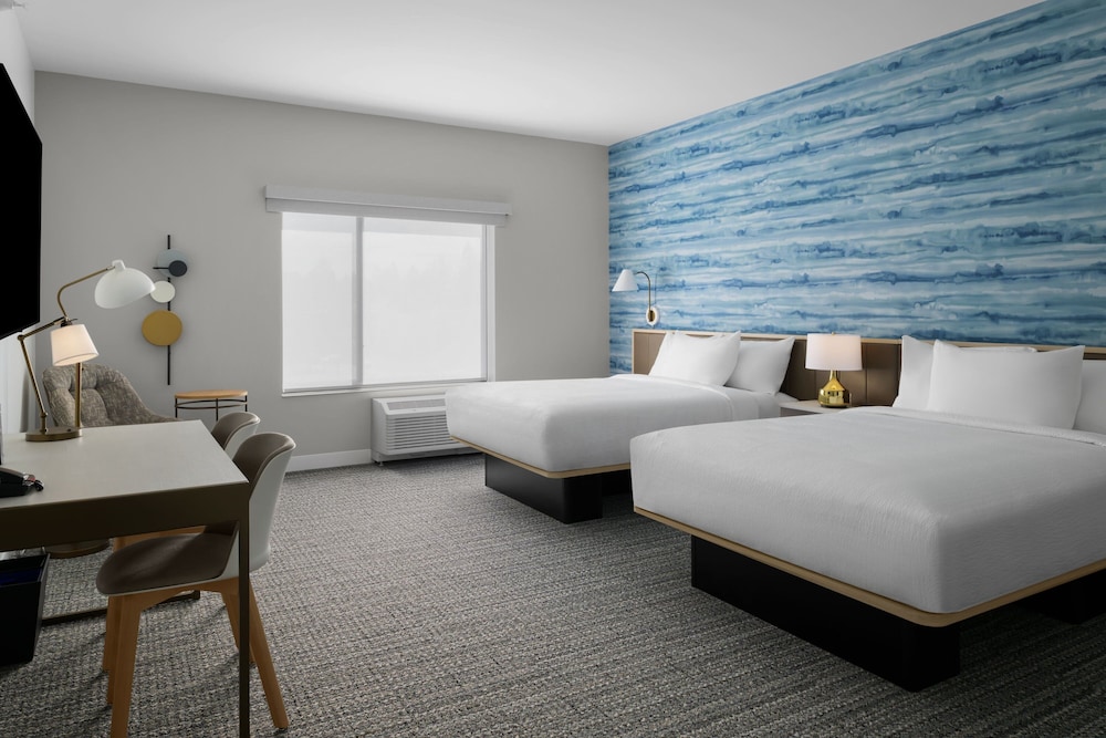 Studio, 2 Queen Beds, Non Smoking (Mobility/Hearing Accessible, Tub)