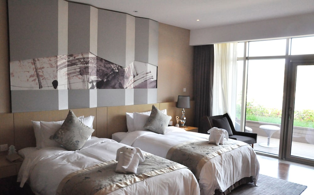 Lake View Twin Bed Room photo 1