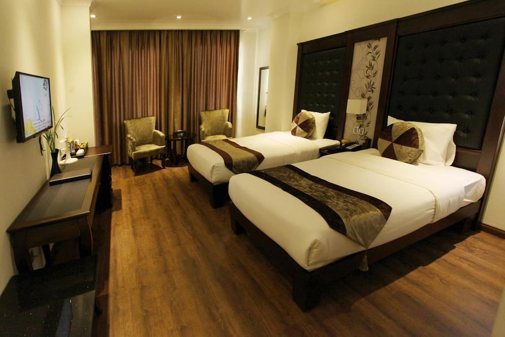 Deluxe Double or Twin Room, City View photo 1