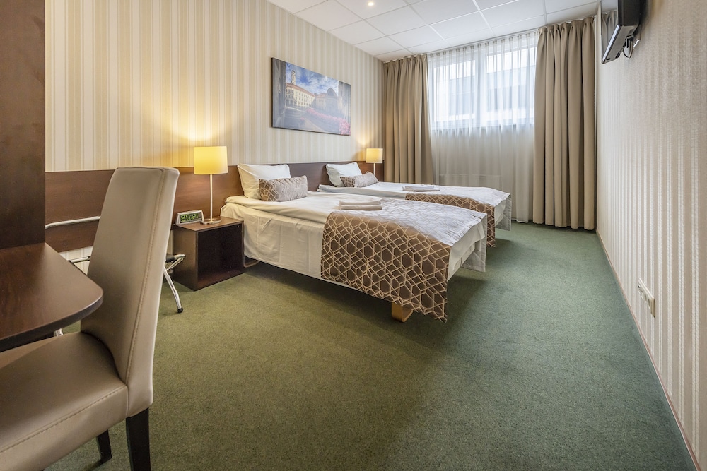 Superior Twin Room, 1 Bedroom, Accessible photo 2