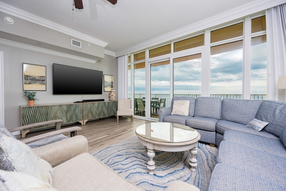 Condo, 4 Bedrooms