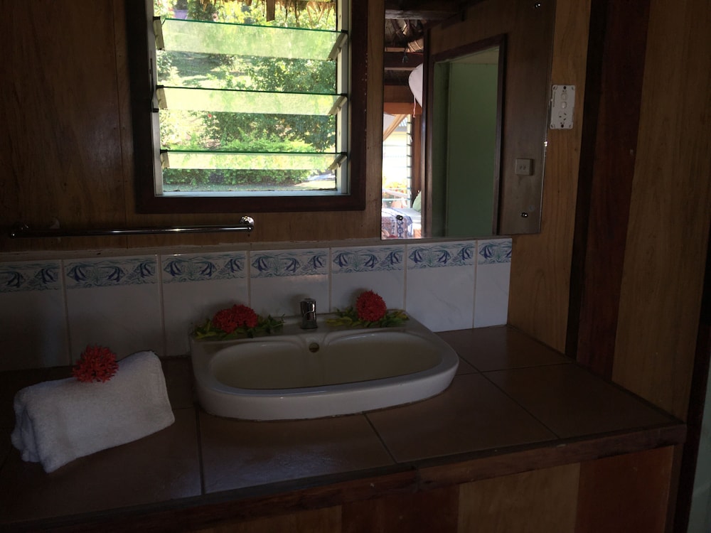 Basic Double Room, Ocean View, Sea Facing photo 3