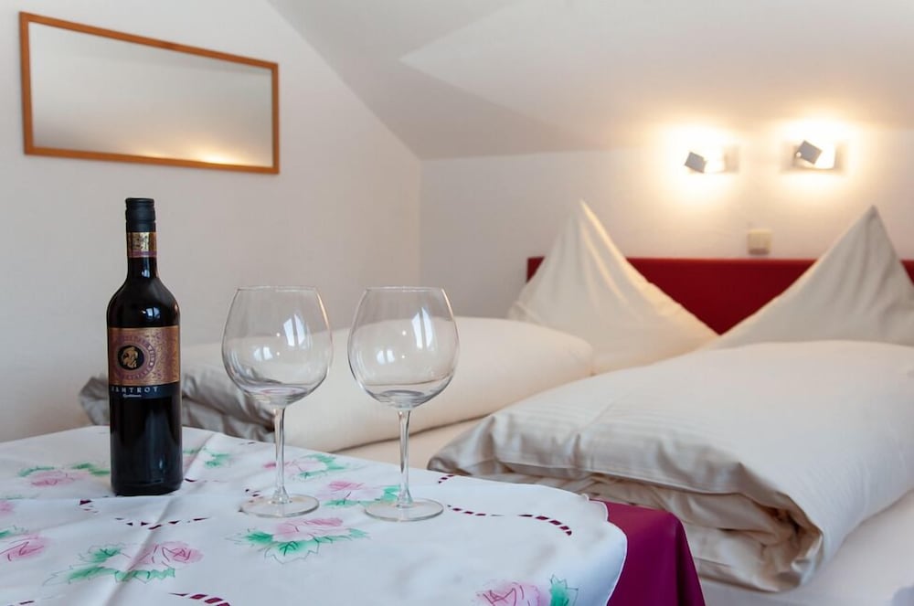 Double Room, Balcony, Mountain View photo 2