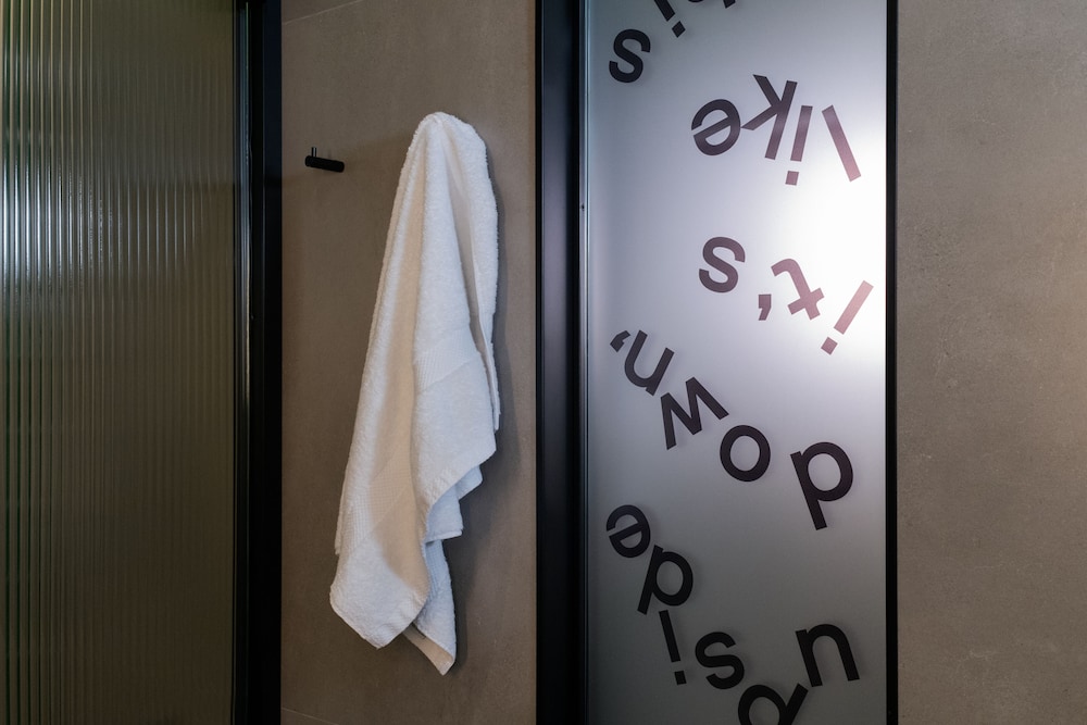 Double or Twin Room - Photo 2