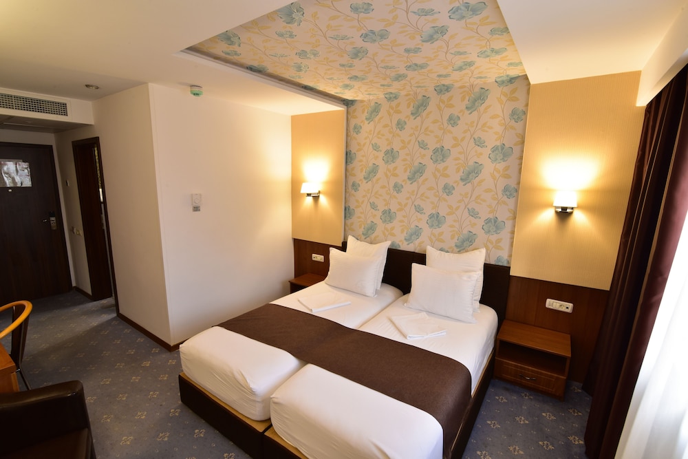 Comfort Twin Room