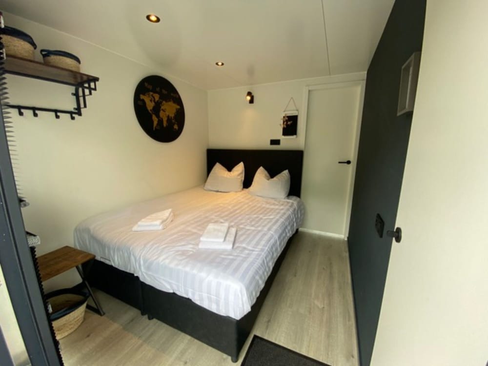 Mobile Home photo 2