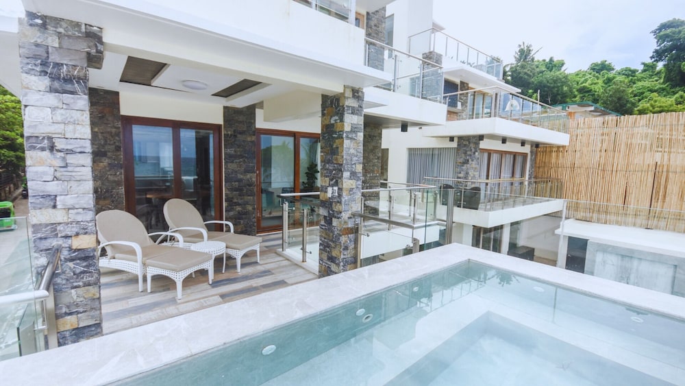 Premium Penthouse
