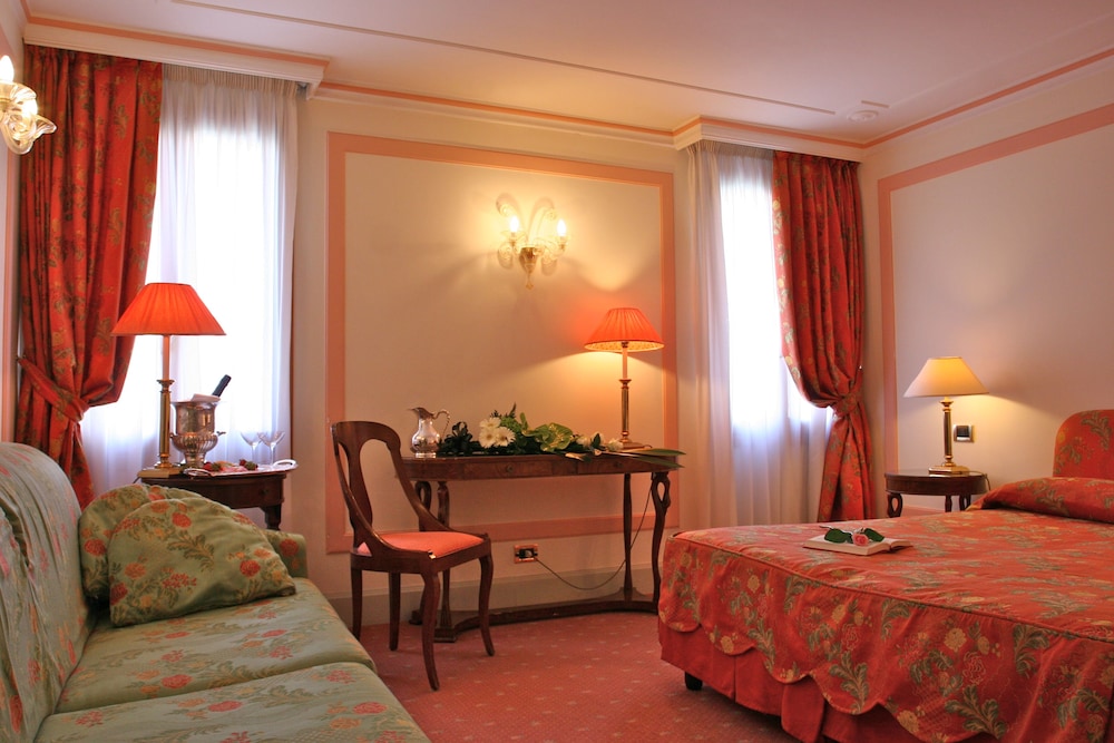 Family Quadruple Room photo 2