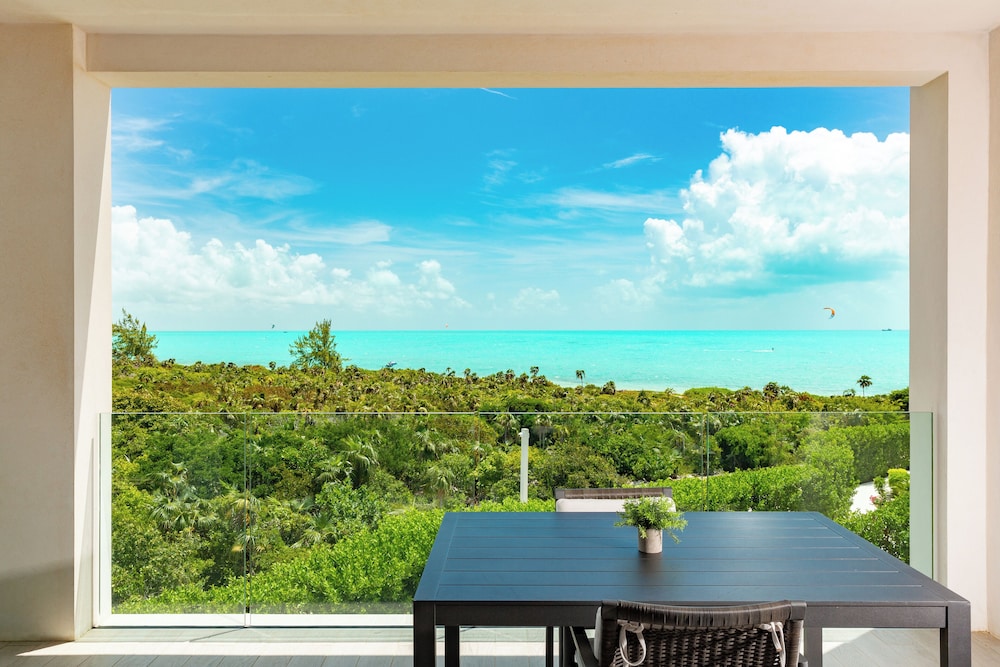 Luxury Suite, 1 Bedroom, Ocean View - Photo 1