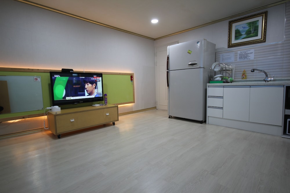 Pyeonbaek 2 Rooms photo 2