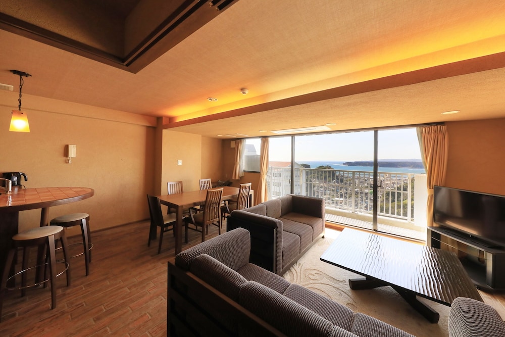 [Non-Smoking] Superior Room (4 Beds)/ Ocean View - Photo 3