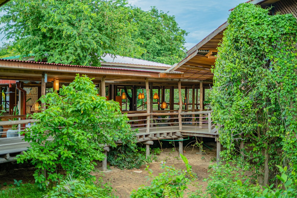 Palm Cottage With Balcony photo 3