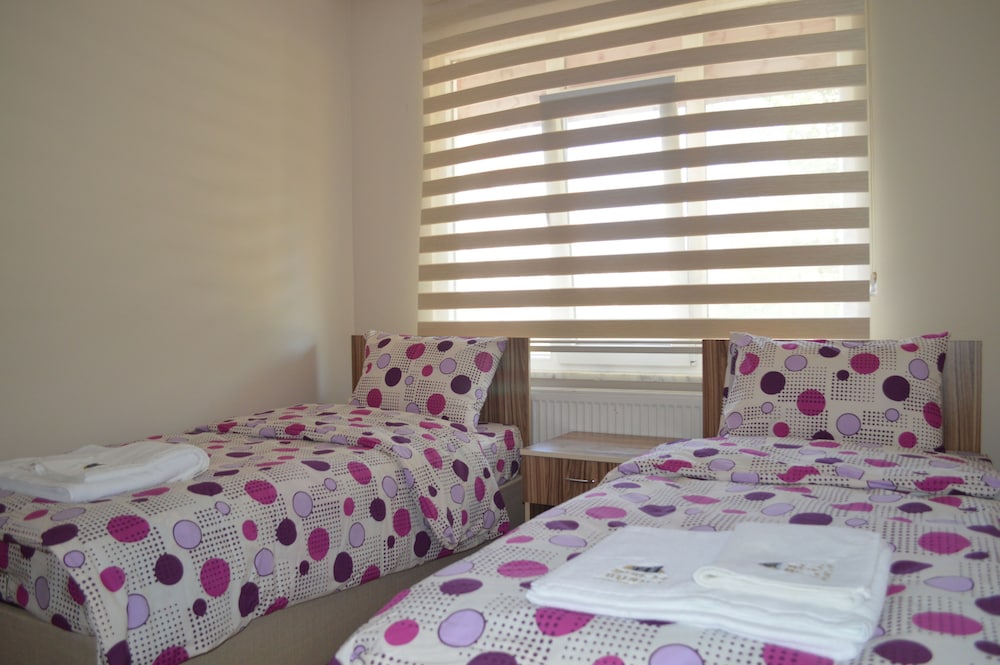 Apartment 4