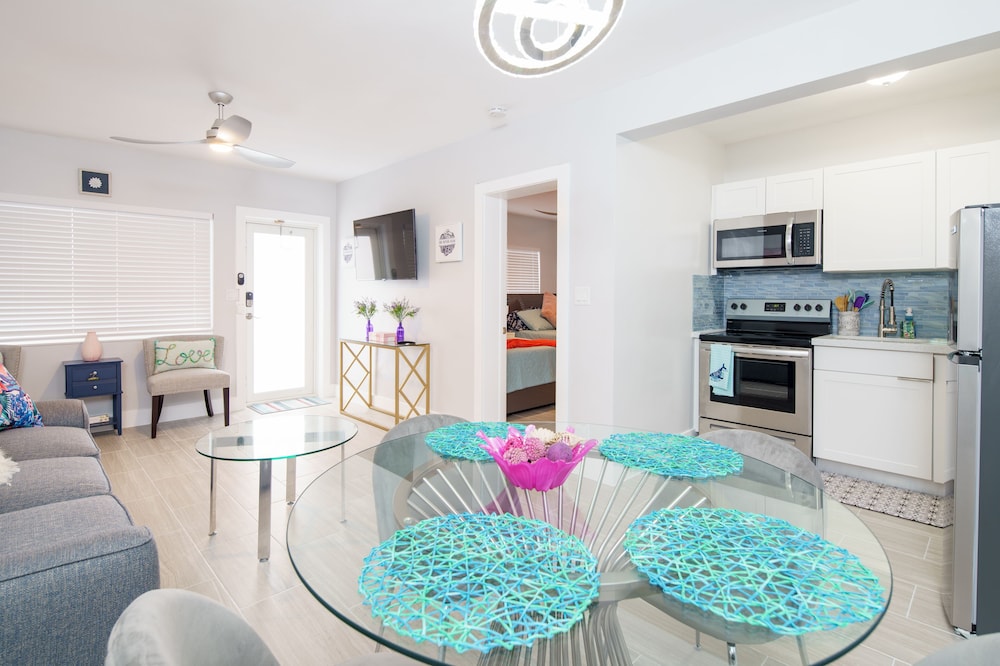 Deluxe Condo