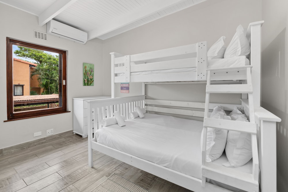 Villa, 3 Bedrooms photo 1