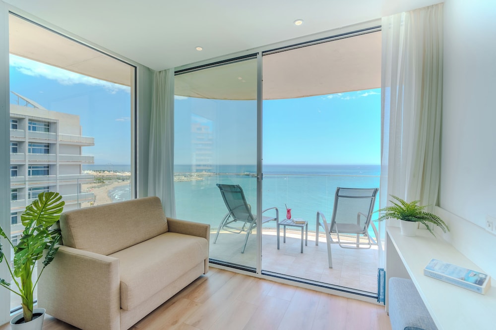Sea View Double Room Grand Corner Terrace (2 Adults), photo 6