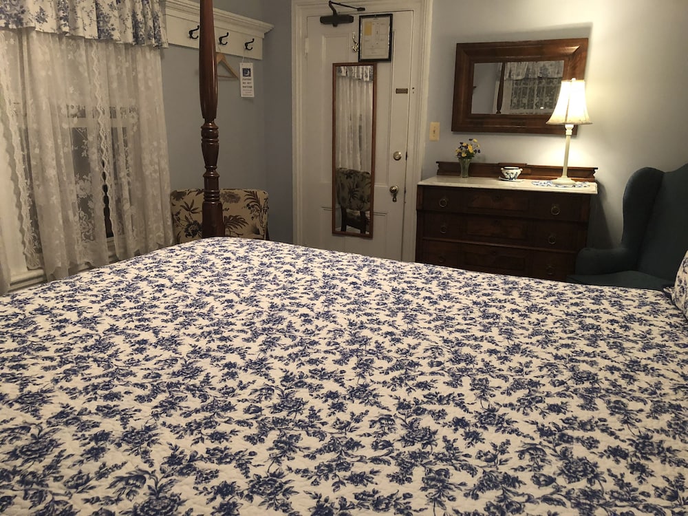Standard Triple Room, Private Bathroom (Forget Me Not #5) - Photo 3