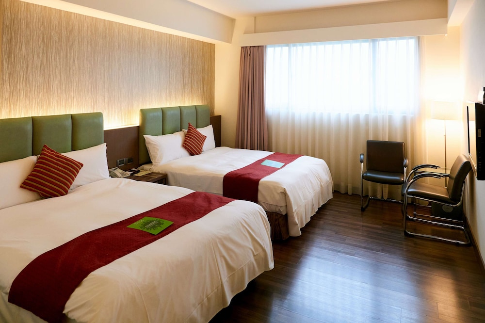 Comfort Twin Room, 2 Double Beds photo 2