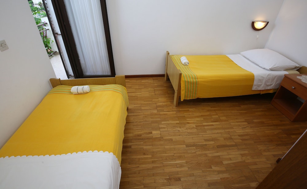 Apartment (A1)