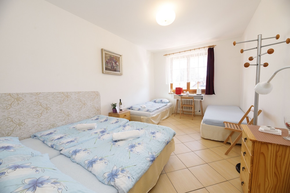 Standard Room, 1 Bedroom, Ensuite, Mountain View photo 1