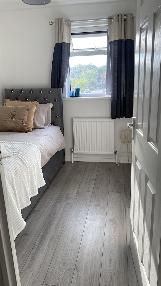 Bv Luxury Spacious 3 Bedroom House At Isaac Close, Photo 26