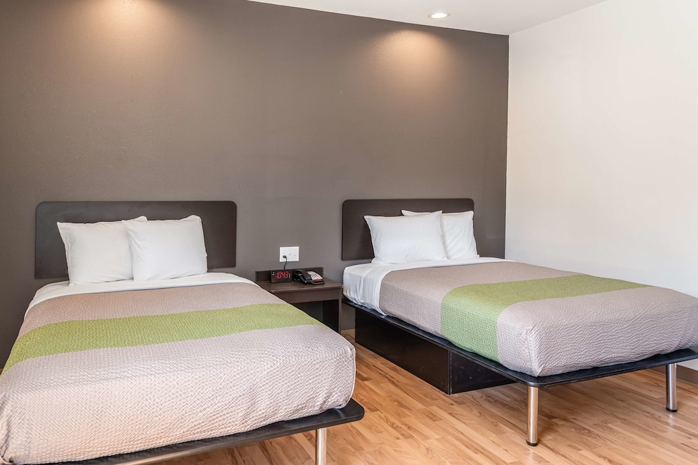 Deluxe Room, 2 Double Beds, Non Smoking photo 3