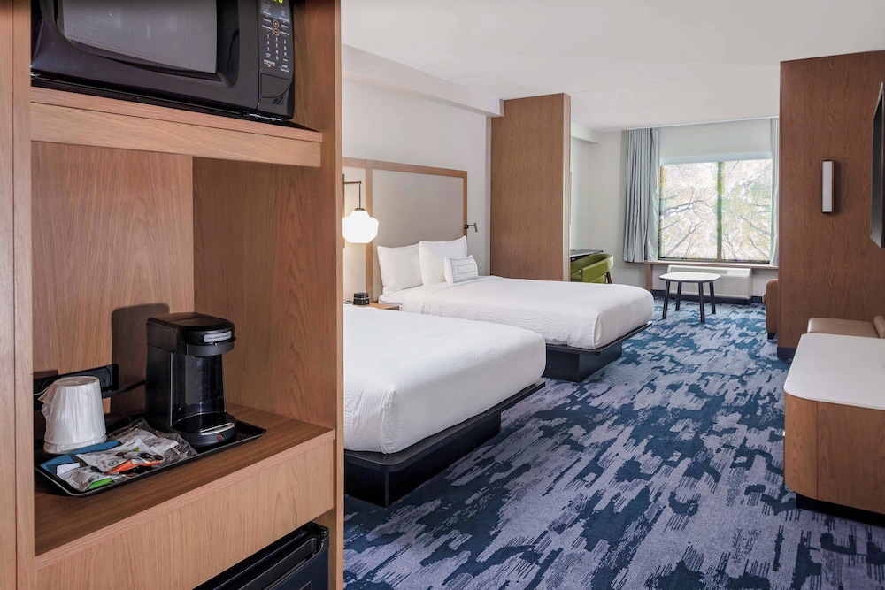 Suite, Multiple Beds (Hearing Accessible) photo 2