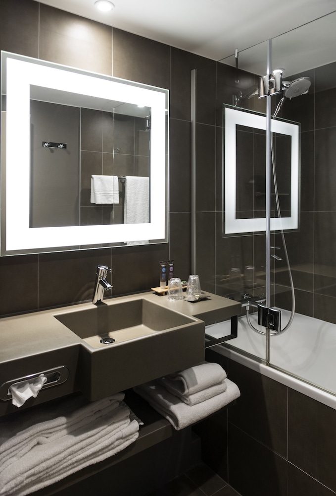 Superior Room, Multiple Beds (Premium) - Photo 13