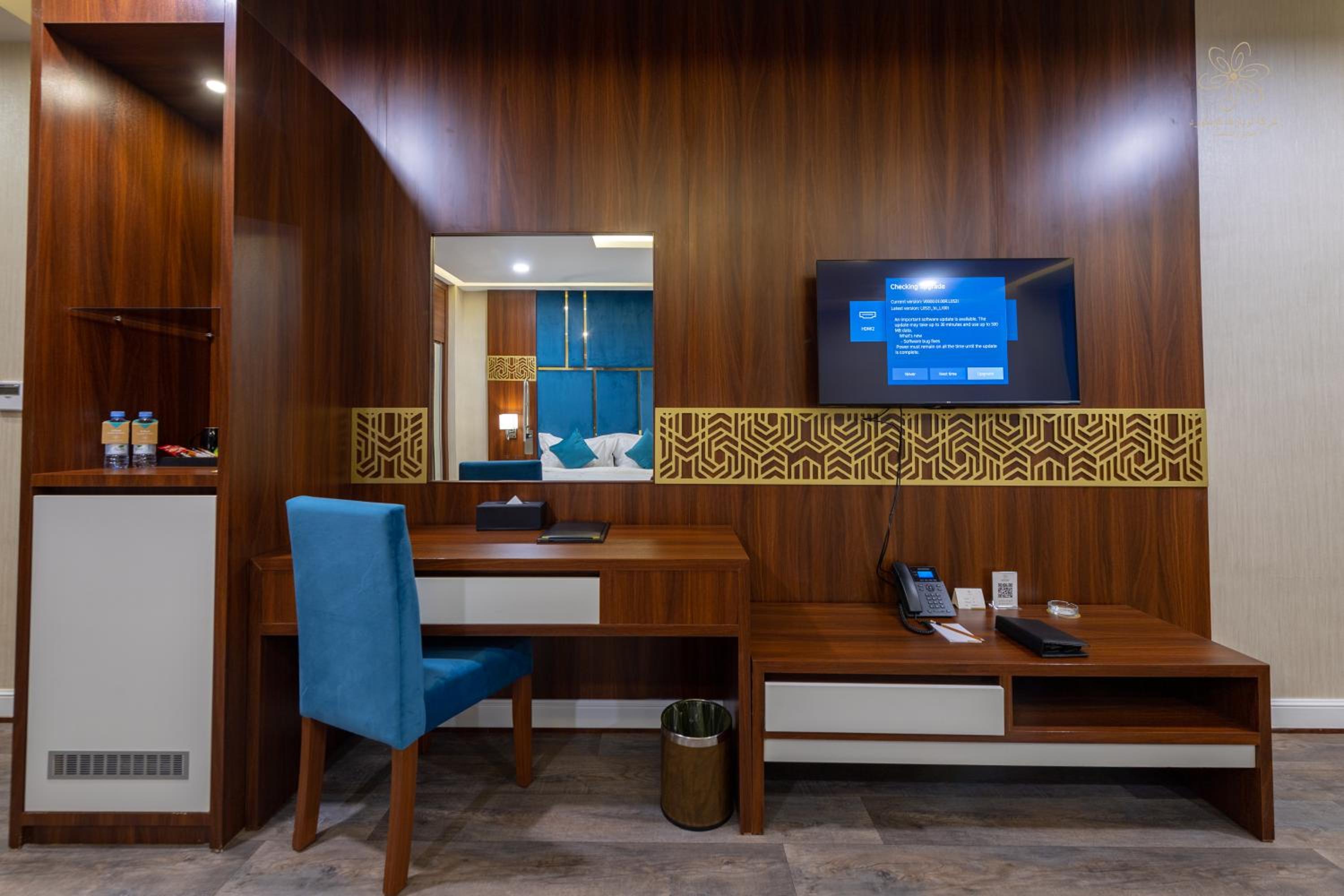 Deluxe Suite photo 2