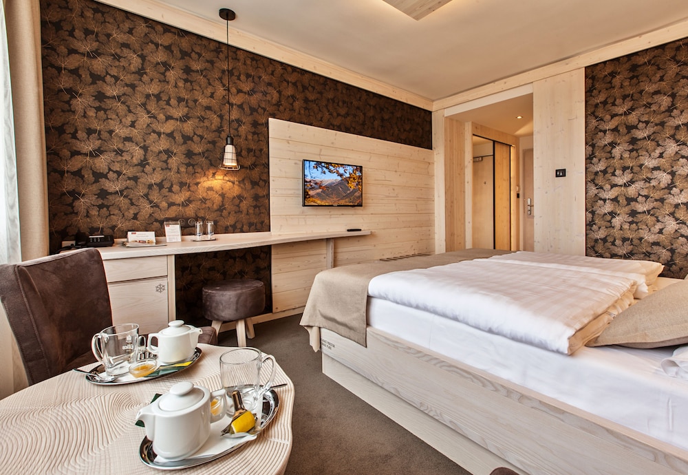 Classic Double or Twin Room - Photo 4